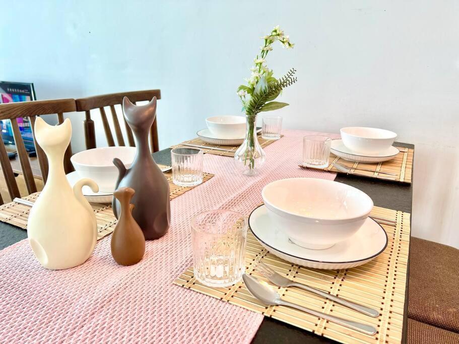 T3 1-10 Pax Trefoil 2Room Setia Alam Cozy Home Wifi Tv Esterno foto